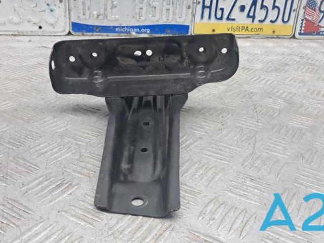 Крепление аккумулятора 648605DA0B NISSAN