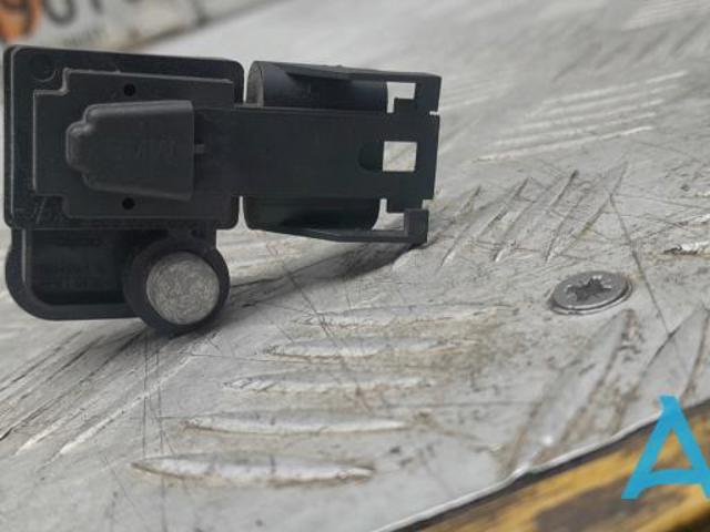 Датчик AIRBAG передний 65779159311 BMW