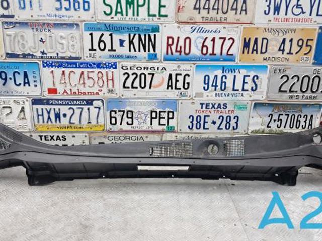 Водосток лобового стекла, жабо 668625NA0B NISSAN