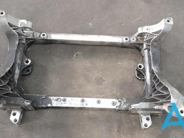Крабобалка передней подвески 670001600 MASERATI