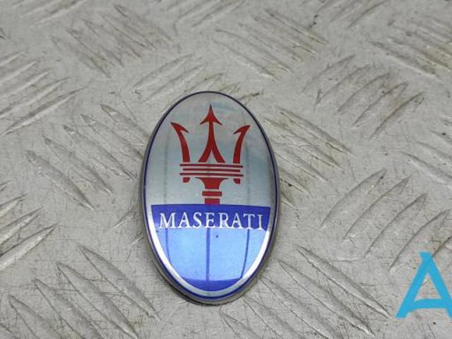 Эмблема бампера переднего 670003762 MASERATI