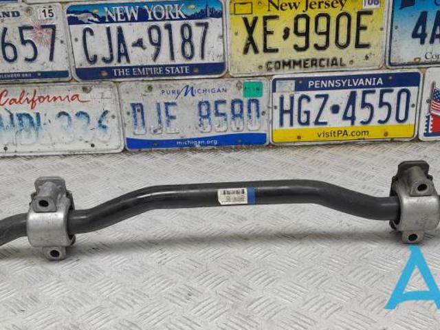 Стабилизатор поперечной устойчивости передний 670007274 MASERATI