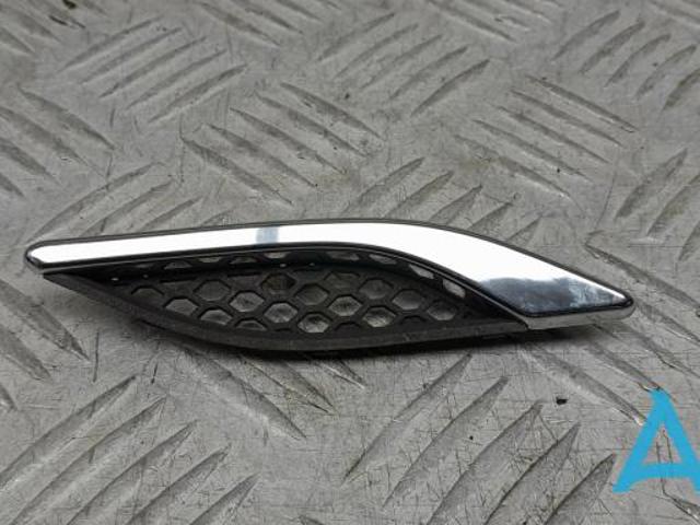 Молдинг переднего левого крыла 670029940 MASERATI