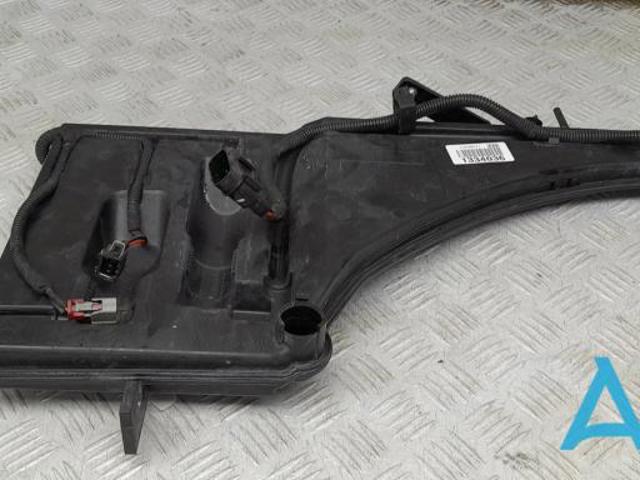 Водяной бачок омывателя стекла 670105311 MASERATI