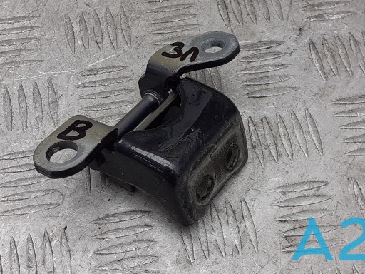 67950TA0H11ZZ HONDA Петля двери задней левой купить в Харьков
