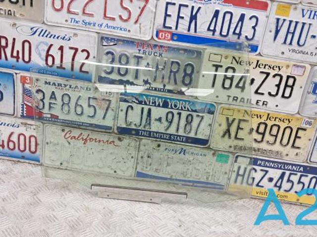 Стекло задней правой двери 6811347100 TOYOTA