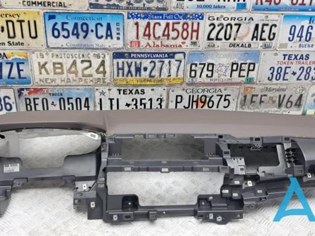 Передняя панель 682006RB0A NISSAN