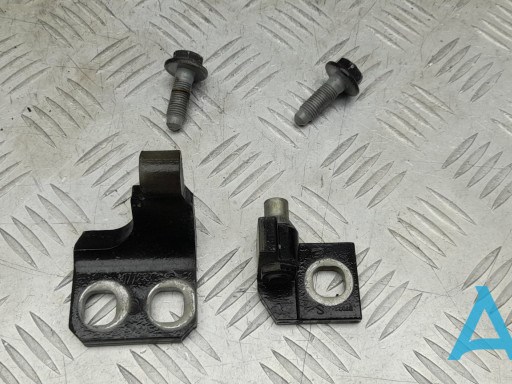 Навеска двери водителя (петли) 68200962AA CHRYSLER
