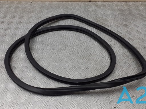 Уплотнитель двери задней, (на двери) 68225188AB CHRYSLER