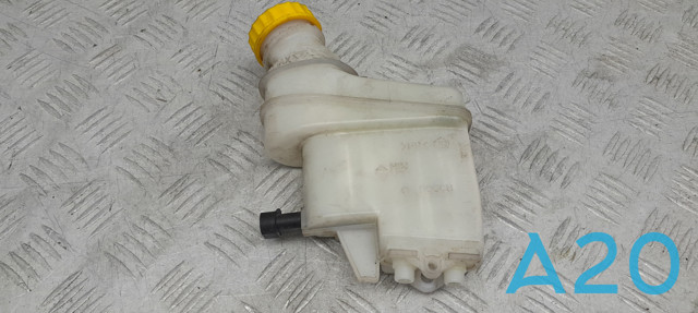 CHRYSLER 68263136AA Бачок тормозной в наличии Винница