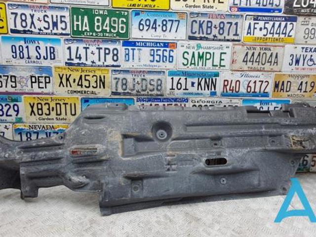 Защита днища, левая 68288236AB CHRYSLER