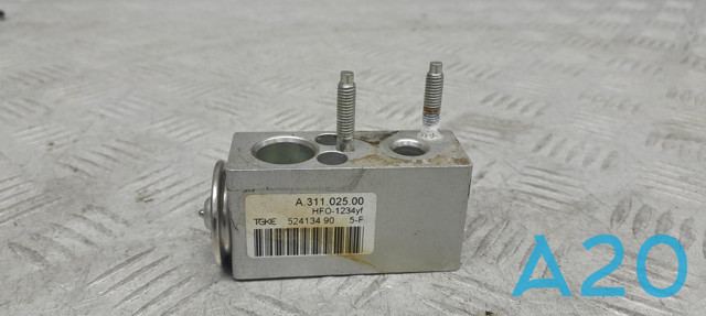 Клапан расширительный 68348181AA CHRYSLER