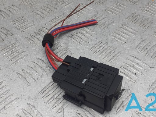 6939890 BMW купить в Украина