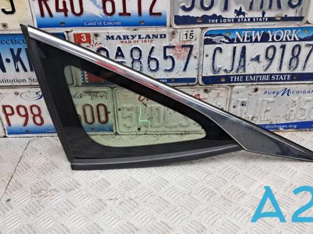 Стекло багажного отсека, левое 73562TRTA01 HONDA