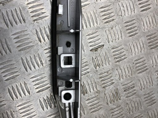 Рейлинг крыши правый 738204BA1A NISSAN