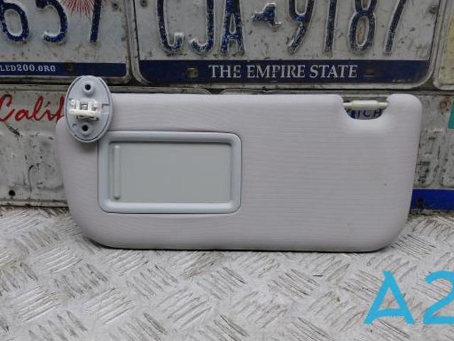 Козырек солнцезащитный автомобиля 7432047480B0 TOYOTA