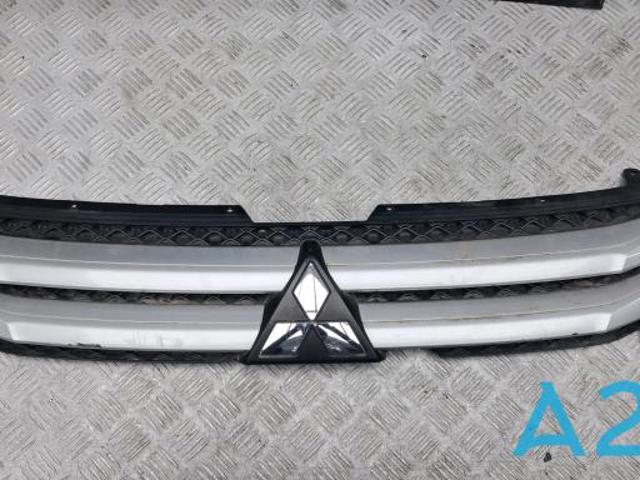 MITSUBISHI 7450B048 Решетка радиатора в наличии Днепр