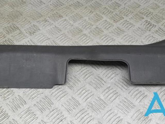 Облицовка порога внутренняя, передняя правая 7656A158XA MITSUBISHI