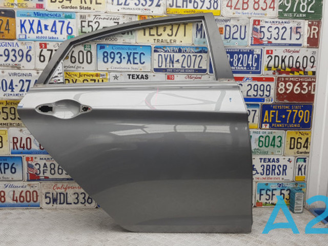 Дверь задняя в сборе 770043Q000 HYUNDAI