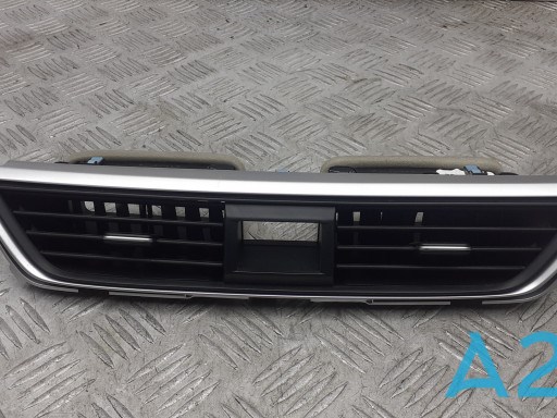 Решетка воздуховода 77610TVAA01ZA HONDA