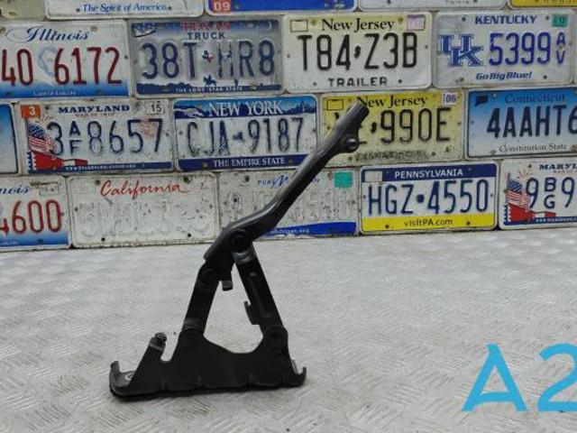Правая петля капота  79120C6000 HYUNDAI