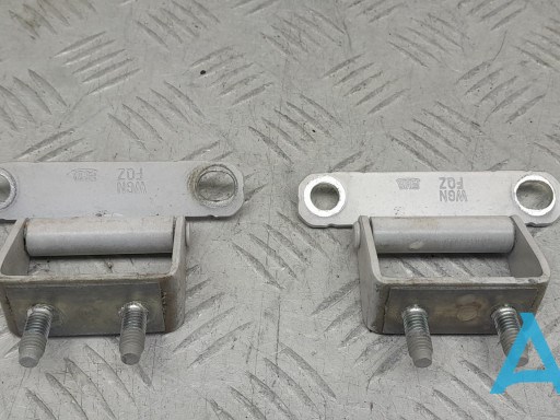 Петля третей/пятой двери 797102S000 HYUNDAI
