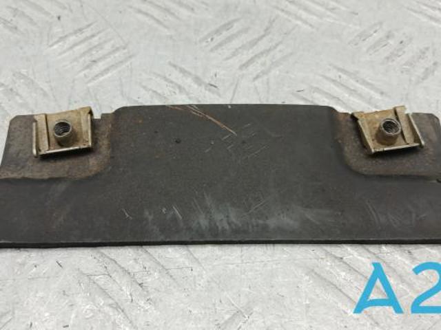 Кронштейн крепления защиты двигателя 7L0825199 VAG