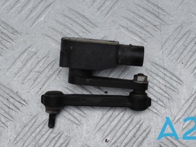 Датчик уровня положения кузова, задний 7L6616571 VAG