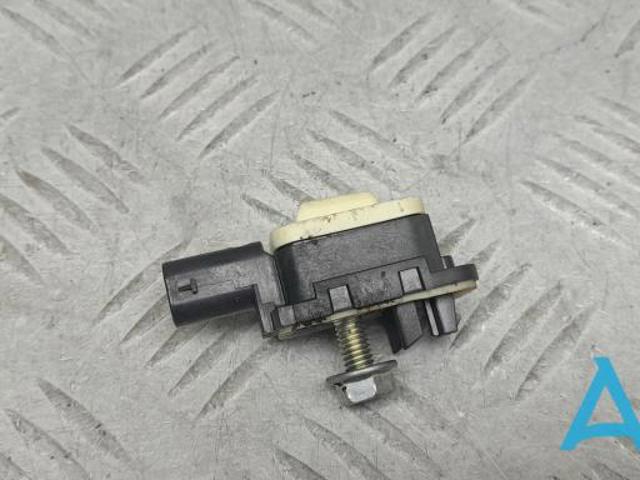 Датчик AIRBAG передний 7P0959354 VAG