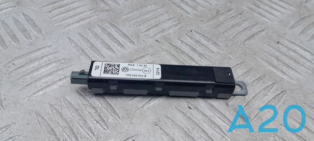 Усилитель сигнала антенны 7P6035552B VAG