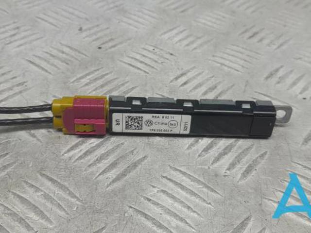 7P6035552P Усилитель сигнала антенны купить Одесса