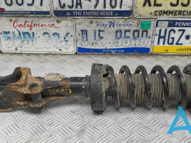 Амортизатор подвески передний правый 7P6413032AJ VAG