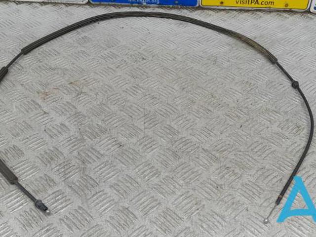 Трос открытия капота 7P6823535 VAG