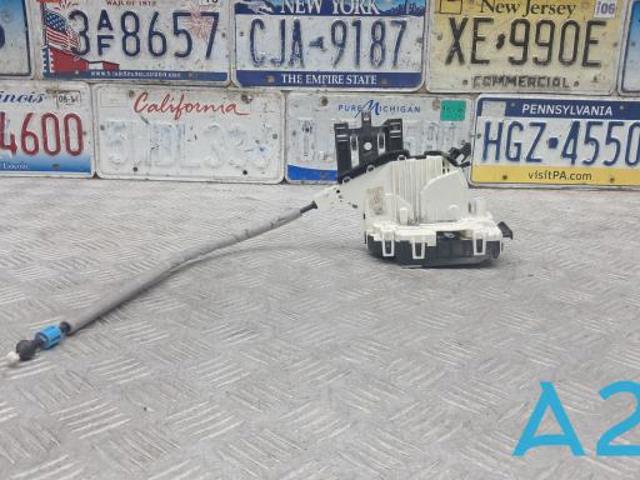 Замок двери водителя 805015DC0A NISSAN