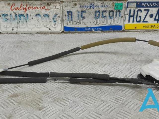 Замок двери водителя 805016RA0A NISSAN