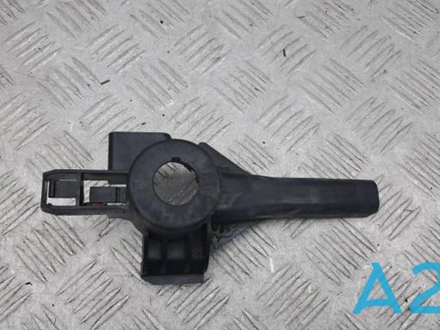 VAG 80A805201 Кронштейн (подушка крепления) радиатора нижний в наличии Каменское