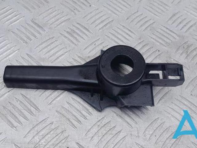 80A805201 VAG Кронштейн радиатора нижний купить в Тернополь