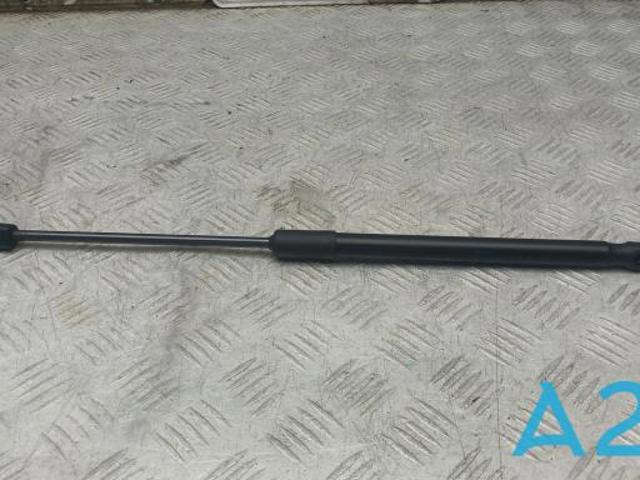 Амортизатор капота газовый Ауди КУ5