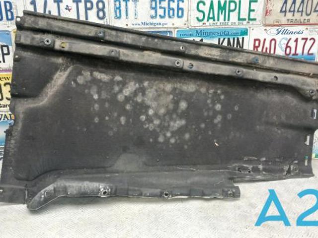 Защита днища, левая 80A825207B VAG