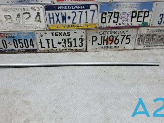 80A8537643Q7 Уплотнитель стекла задней правой двери купить Винница
