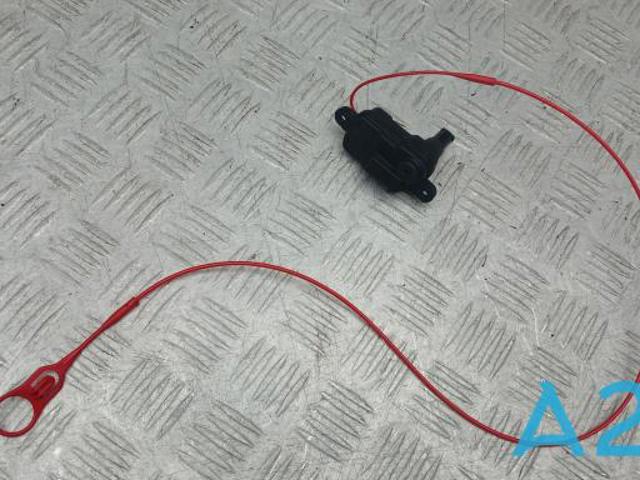 Замок открывания лючка бензобака 80A862153 VAG