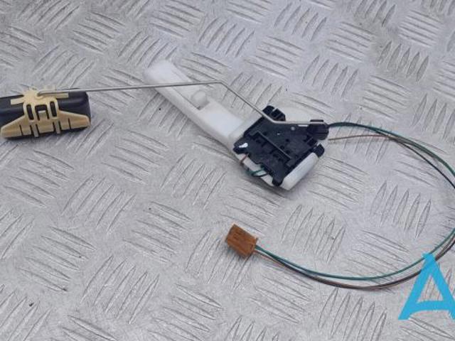 Датчик уровня топлива в баке, правый 80A919047D VAG