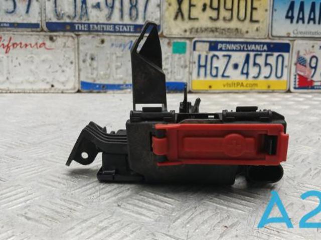 Монтажный блок предохранителей 80A941823A VAG