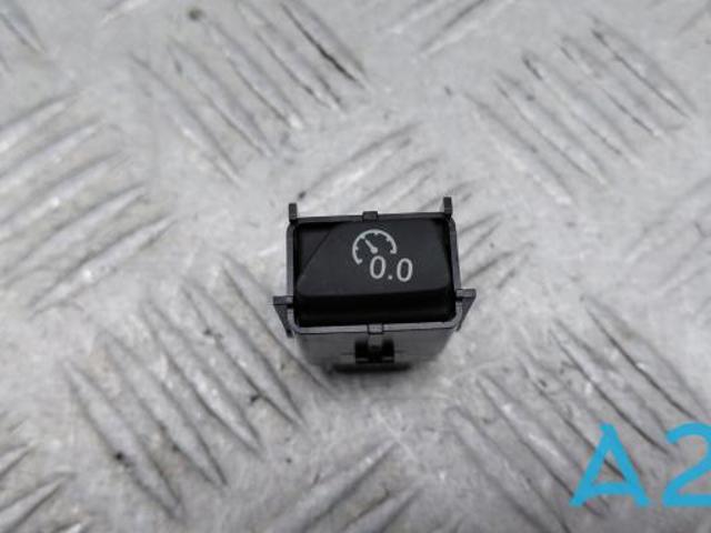 Кнопка сброса суточного пробега 80B907569 VAG