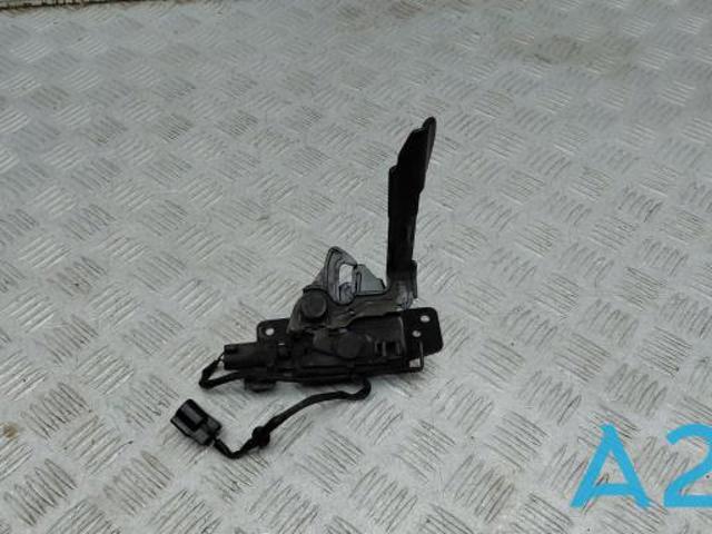 Запор капота (замок и привод замка капота) 81130C5000 HYUNDAI