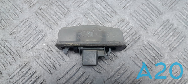 Фонарь освещения номера 8120476010 TOYOTA