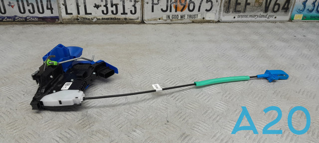 Внутренний дверной замок 81320GI010 HYUNDAI