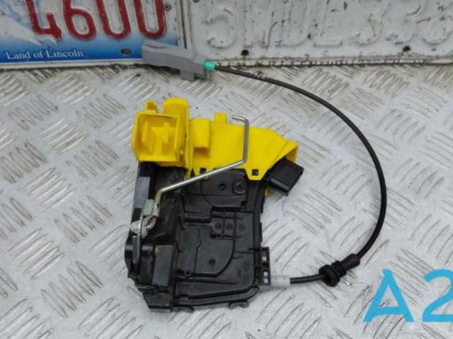 Замок передней пассажирской двери 81320L1020 HYUNDAI
