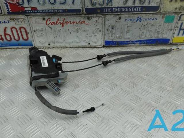 Замок задней правой двери  81420C5000 HYUNDAI