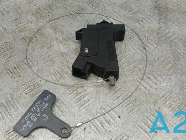 Мотор-привод открытия лючка бака 81590C6000 HYUNDAI